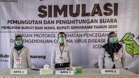 Menjawab desakan penundaan tersebut, Presiden Joko Widodo dalam rapat terbatas yang disiarkan secara virtual pada 8 September 2020 lalu, memerintahkan kepada penyelenggara untuk tetap melaksankan Pilkada Serentak 2020 pada 9 Desember 2020 mendatang, dengan adaptasi kebiasaan baru menerapkan protokol kesehatan secara ketat.  