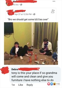 orang tua pakai media sosial