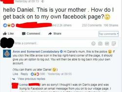 Momen Kocak dan Menggemaskan Saat Orang Tua Main Medsos