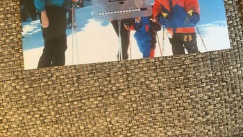 Saat ayah mencetak foto liburan yang dihiasi indikator volume hasil screenshot. Foto: Bored Panda