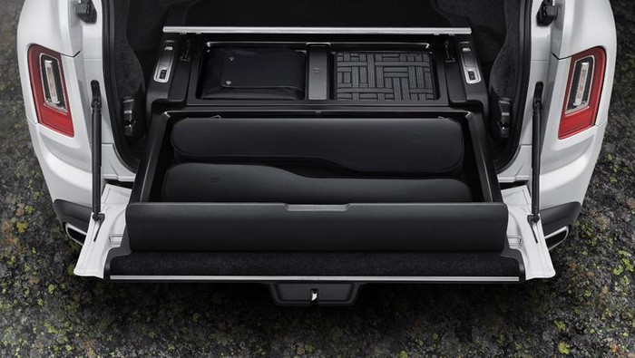 Pursuit Seat Rolls-Royce