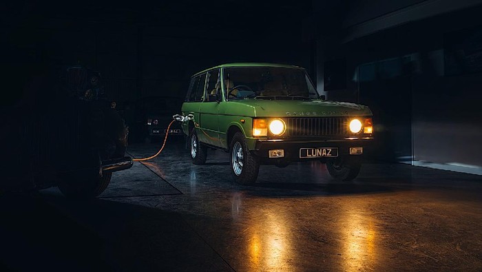 Range Rover klasik disulap jadi mobil listrik Range Rover klasik disulap jadi mobil listrik