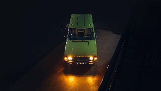 Range Rover klasik disulap jadi mobil listrik