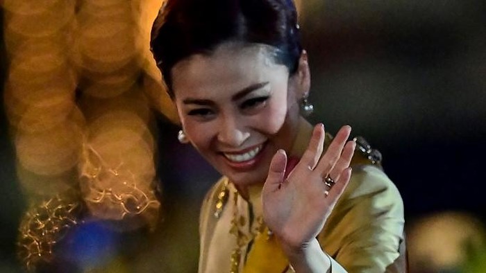 This screengrab from Thai TV Pool video taken on May 1, 2019 shows a ceremony in which Thailands King Maha Vajiralongkorn 