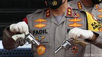 Kapolda Metro Jaya Irjen Fadil Imran mengungkapkan, penembakan tersebut dilakukan lantaran mereka melakukan penyerangan terhadap polisi.