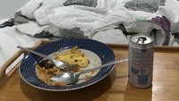 Potret ini menunjukkan usaha Sinyorita dalam usaha pemulihan dari Covid-19. Ia coba mengonsumsi makanan bergizi plus diimbangi asupan susu. Foto: Instagram @sinyoritaesperanza