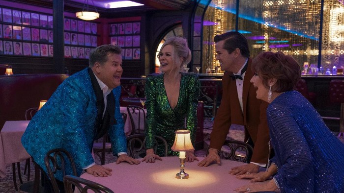 THE PROM (clockwise from left): ARIANA DEBOSE as ALYSSA GREENE, NICOLE KIDMAN as ANGIE DICKINSON,  KERRY WASHINGTON as MRS. GREENE, KEVIN CHAMBERLIN as SHELDON, KEEGAN-MICHAEL KEY as MR. HAWKINS, JO ELLEN PELLMAN as EMMA, JAMES CORDEN as BARRY GLICKMAN, MERYL STREEP as DEE DEE ALLEN, RYAN MURPHY (DIRECTOR), ANDREW RANNELLS as TRENT OLIVER.  Cr. MELINDA SUE GORDON/NETFLIX 2020