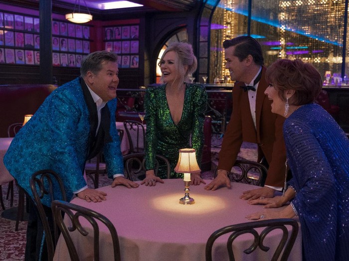 THE PROM (clockwise from left): ARIANA DEBOSE as ALYSSA GREENE, NICOLE KIDMAN as ANGIE DICKINSON,  KERRY WASHINGTON as MRS. GREENE, KEVIN CHAMBERLIN as SHELDON, KEEGAN-MICHAEL KEY as MR. HAWKINS, JO ELLEN PELLMAN as EMMA, JAMES CORDEN as BARRY GLICKMAN, MERYL STREEP as DEE DEE ALLEN, RYAN MURPHY (DIRECTOR), ANDREW RANNELLS as TRENT OLIVER.  Cr. MELINDA SUE GORDON/NETFLIX 2020