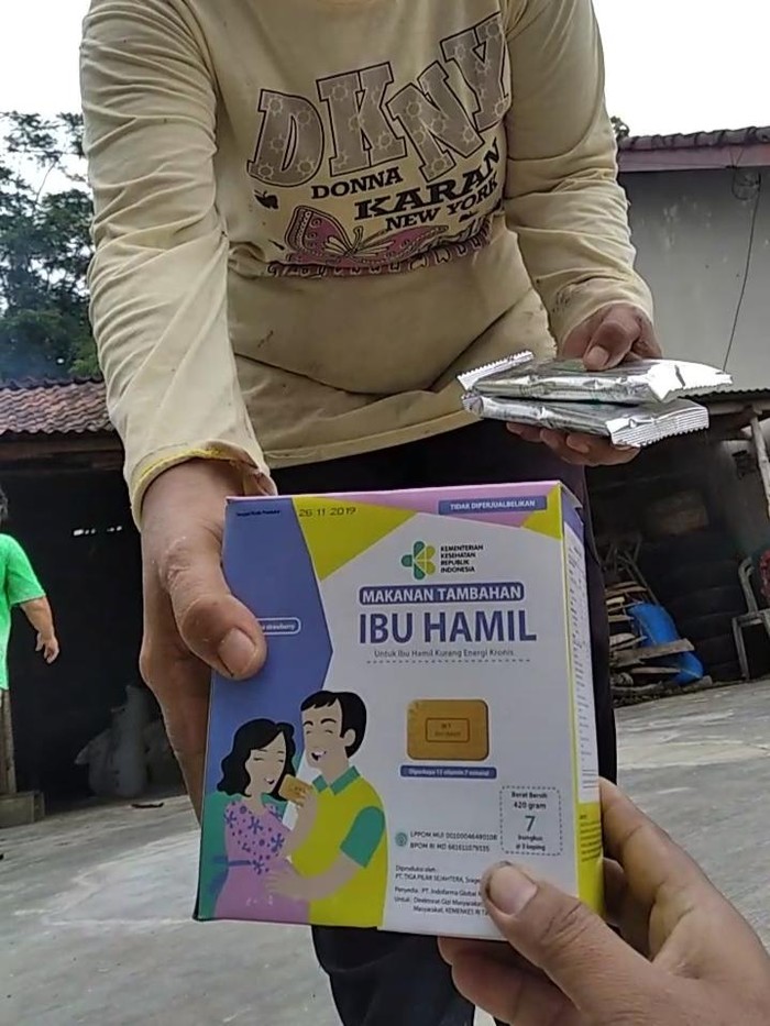 viral pemberian bingkisan