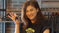 FISIP UI14, tulis Fina Phillipe di biodatanya. (Foto: dok. Instagram @lafinaa) 