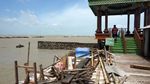 Akses ke Makam Syekh Mudzakir Demak Putus Diterjang Gelombang