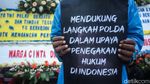 Aksi Tangkap Habib Rizieq Bergema di Depan Polda Metro Jaya
