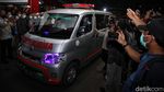 Ambulans Jemput Jenazah Laskar FPI di RS Polri