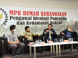 Jelang Pilkada, MPR Ingatkan Masyarakat Waspada Hoax di Medsos