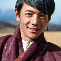 Setelah mempertimbangkan dari banyaknya penawaran, Ding Zhen pun telah memilih satu yang cukup tidak biasa. Dilansir South Morning Post, ia memilih untuk bekerja di sebuah perusahaan travel milik daerah. Dikatakan jika Ding Zhen akan menerima gaji sekitar Rp 7,4 juta per bulan dan tunjangan lainnya. Foto: YouTube CGTN