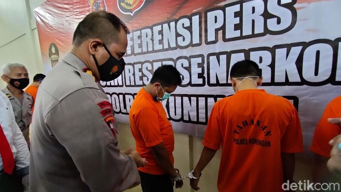 Dua oknum PNS di Kuningan dibekuk polisi karena pakai sabu