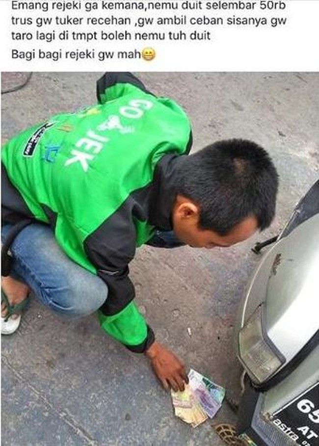 Nah kalau abang ojek online ini orangnya nggak serakah. Buktinya saja pas dia nemu uang Rp 50 ribu, yang diambil cuma Rp 10 ribu aja. Foto: Instagram/@newdramaojol.id
