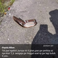Bukti kalau orang yang satu ini pinternya kebangetan, karena butuhnya Rp 5 juta jadi uang Rp 2 juta di depan mata nggak diambil. Keren kan? Foto: Instagram/@satpam.ojol