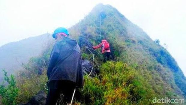 Pemkab Bondowoso akan segera membentuk dan menunjuk operator profesional untuk mengelola Gunung Piramid. Itu dilakukan untuk meminimalisir potensi bahaya.