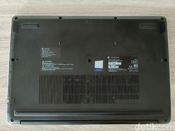 Dynabook Satellite Pro L40-G, Laptop Gaya Profesional Muda