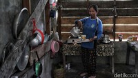 Warga Jawa telah hadir di Pulau Rupat sejak dahulu, karena kebanyakan warga Jawa yang tinggal di Rupat adalah perantau yang biasanya ikut orang tua mereka. 
