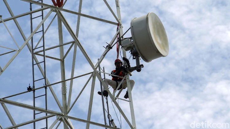 Pemeliharaan Tower BTS di Sekitar Gunung Merapi