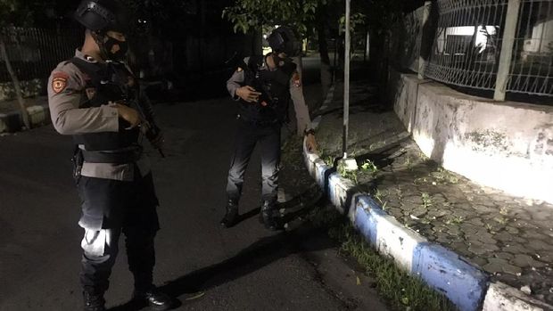 pn kota probolinggo dilempar bondet