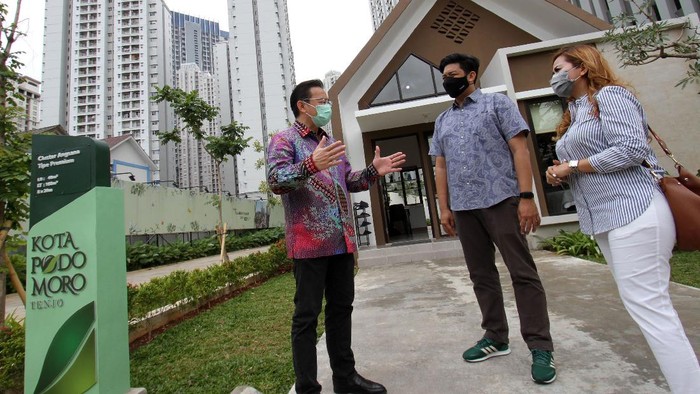 Kota Podomoro Tenjo diproyeksikan sebagai kota mandiri dan satelit baru. Kota Podomoro Tenjo didukung infrastruktur Grand Transit Oriented Development (TOD).