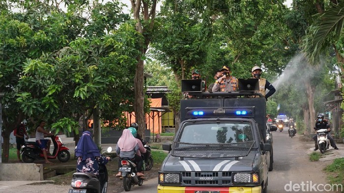 Polisi Blusukan Ajak Warga Mojokerto Gunakan Hak Pilih di Pilbup 2020