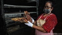 Dalam kegiatan Tapal Batas di Pulau Rupat, Bengkalis, Riau, detikcom melakukan sebuah perbincangan dengan Ali Musa di kedai miliknya. Ditemani dengan secangkir kopi, Ali Musa bercerita limbah yang dimaksud oleh dirinya adalah ikan dukang. 
