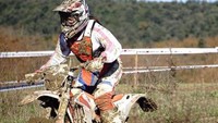 Untuk diketahui, Rally Sandalion bagian dari kejuaraan rally motor Italia dan Raid TT Italia yang dijadwalkan berlangsung pada 6-8 Desember 2020. Secara total, pebalap bakal menempuh perjalanan sekitar 670 km di enam sektor selama tiga hari. Foto: instagram @_saralenzii_
