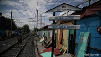 Kepala Satuan Polisi Pamong Praja (Satpol PP) Kota Administrasi Jakarta Utara Yusuf Majid mengatakan, penertiban berdasar pada Peraturan Daerah Provinsi DKI Jakarta Nomor 8 Tahun 2007 Tentang Penertiban Umum.
