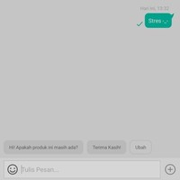 Sabar bund, menghadapi pembeli yang kayak begini memang bikin emosi ya. Padahal sudah jelas loh di gambarnya tas, malah nanya baju. Foto: Instagram/@kelakuanwarga62