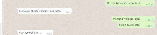Cobain deh pakai wallpaper tembok buat motor, siapa tahu berhasil kan.. Foto: Instagram/@kelakuanwarga62