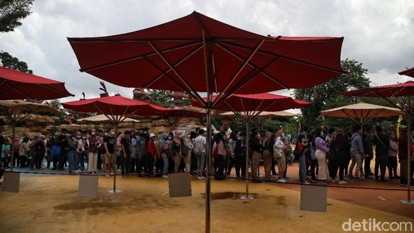 Duh! Libur Pilkada Antrean Dufan Mengular