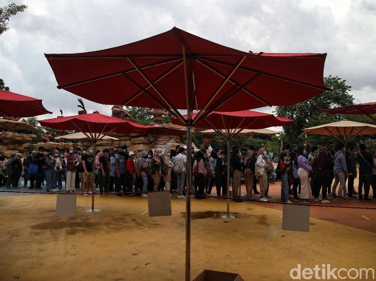 Duh! Libur Pilkada Antrean Dufan Mengular