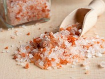 5 Manfaat Garam Himalaya, Apa Bedanya dengan Garam Biasa?