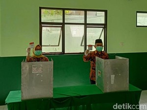 Ipong Sakit, Hanya Satu Paslon 02 Salurkan Hak Suara di Pilbup Ponorogo