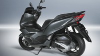 Ini perbedaan desain Honda PCX 160 dan Yamaha Connected ABS dari sisi samping. Lebih suka yang mana? Foto: Istimewa