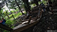 Dalam kunjungan ke Pulau Rupat dalam kegiatan Tapal Batas, detikcom mendatangi satu kelompok nelayan yang berdiri sejak tahun 2015. Mereka menamainya dengan kelompok nelayan cabuk yang beranggotakan 16 orang.