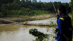 Jembatan Gantung di Lebak Putus Diterjang Banjir