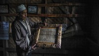 Kampung Adat Cikondang telah ada sejak abad ke-19 dan memiliki beberapa peninggalan leluhur. Kampung tersebut saat ini telah ditetapkan pemerintah sebagai cagar budaya.  