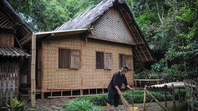 Yang Tersisa Dari Kampung Adat Cikondang