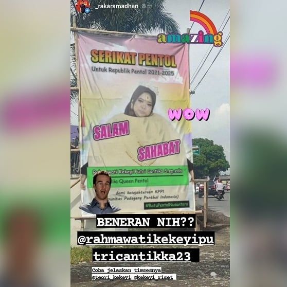Wow! Kekeyi Pasang Baliho untuk Dukung Pedagang Pentol