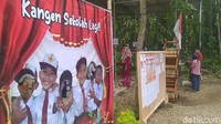 Ketua Kelompok Penyelenggara Pemungutan Suara (KPPS) TPS 03, Imam Agus Maulana, mengakui, selain sebagai daya tarik agar warga datang ke TPS, aksi penggunaaan seragram ini juga sebagai wujud keprihatinan warga, karena sekolah lama diliburkan akbat pendemi Corona.  