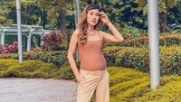 Louise Anastasya dengan perut buncitnya saat hamil. Foto: Instagram Louise Anastasya
