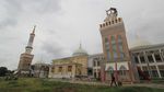 Potret Menara Masjid Islamic Center Roboh