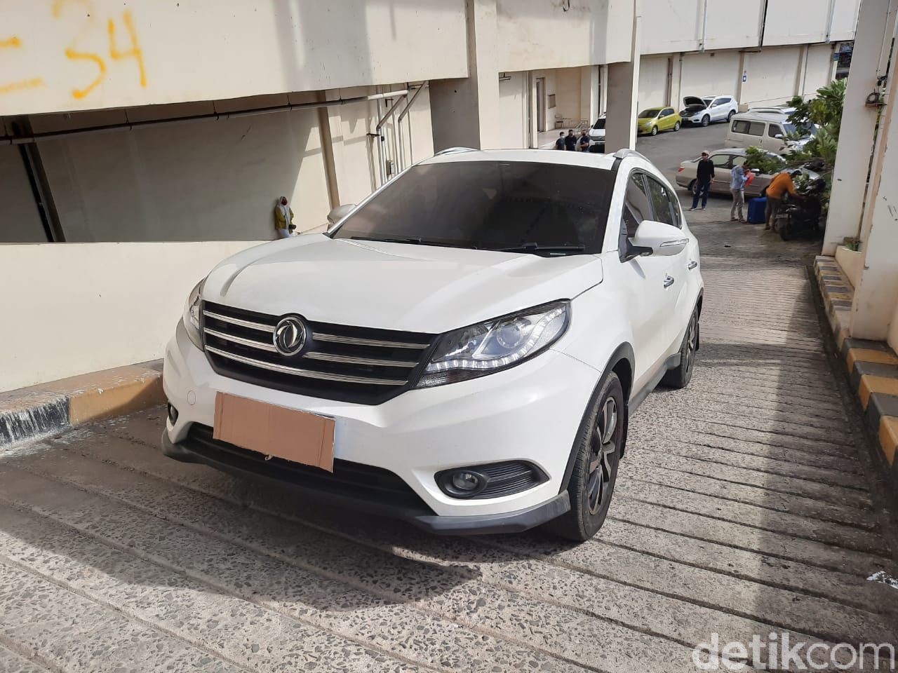 Menguji DFSK Glory 580 1.5 Turbo CVT, Benarkah Tidak Bisa Menanjak?