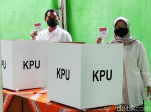 Paslon 01 Pilbup Banyuwangi Mencoblos di Kediaman Masing-masing