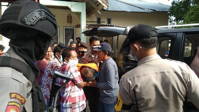 Pemilih di Palu yang meninggal di TPS dievakuasi